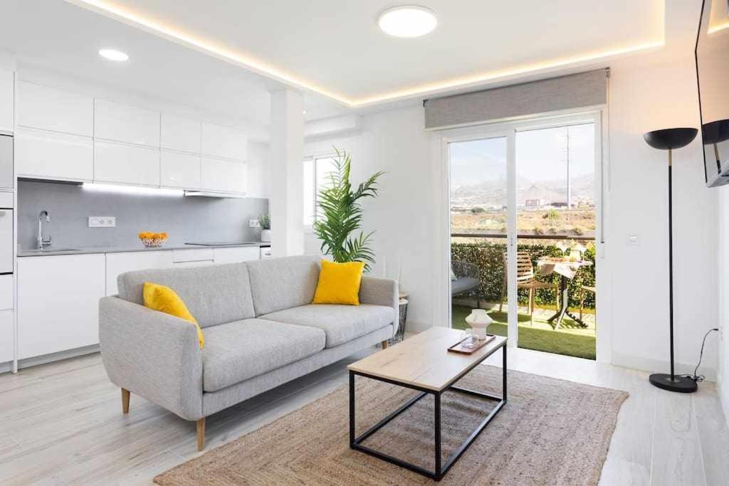 Apartment Sunnyland Arona *