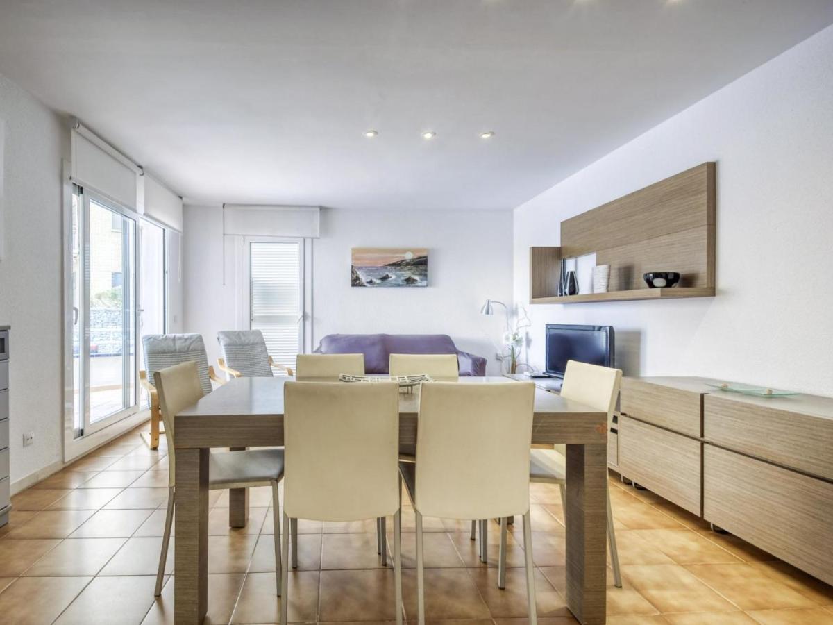 Apartamento Platja De Roses-1