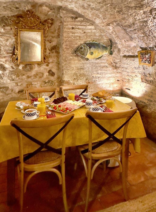 Aparthotel Almunia De San Miguel