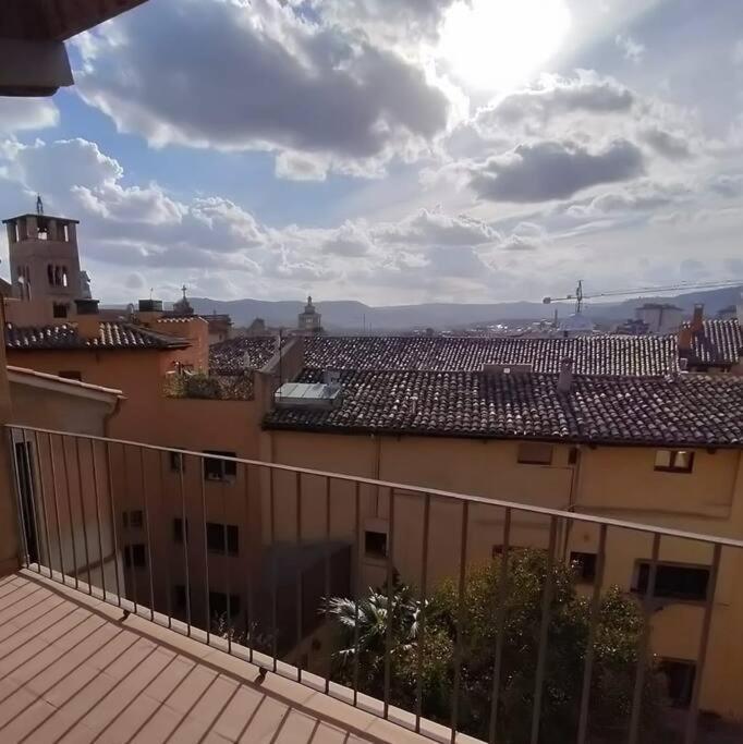 Feelhomevic. Atico Con Terraza En Centro Historico