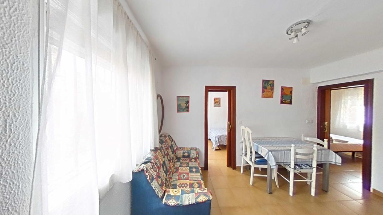 Playa Calle Jaul, 2d Apartment
