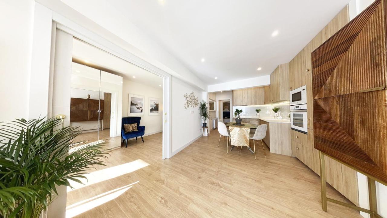 Miramar Luxurious Flat, 3 Double Rooms, Free Parking, Terrace, Completely New Apartamento San Sebastián