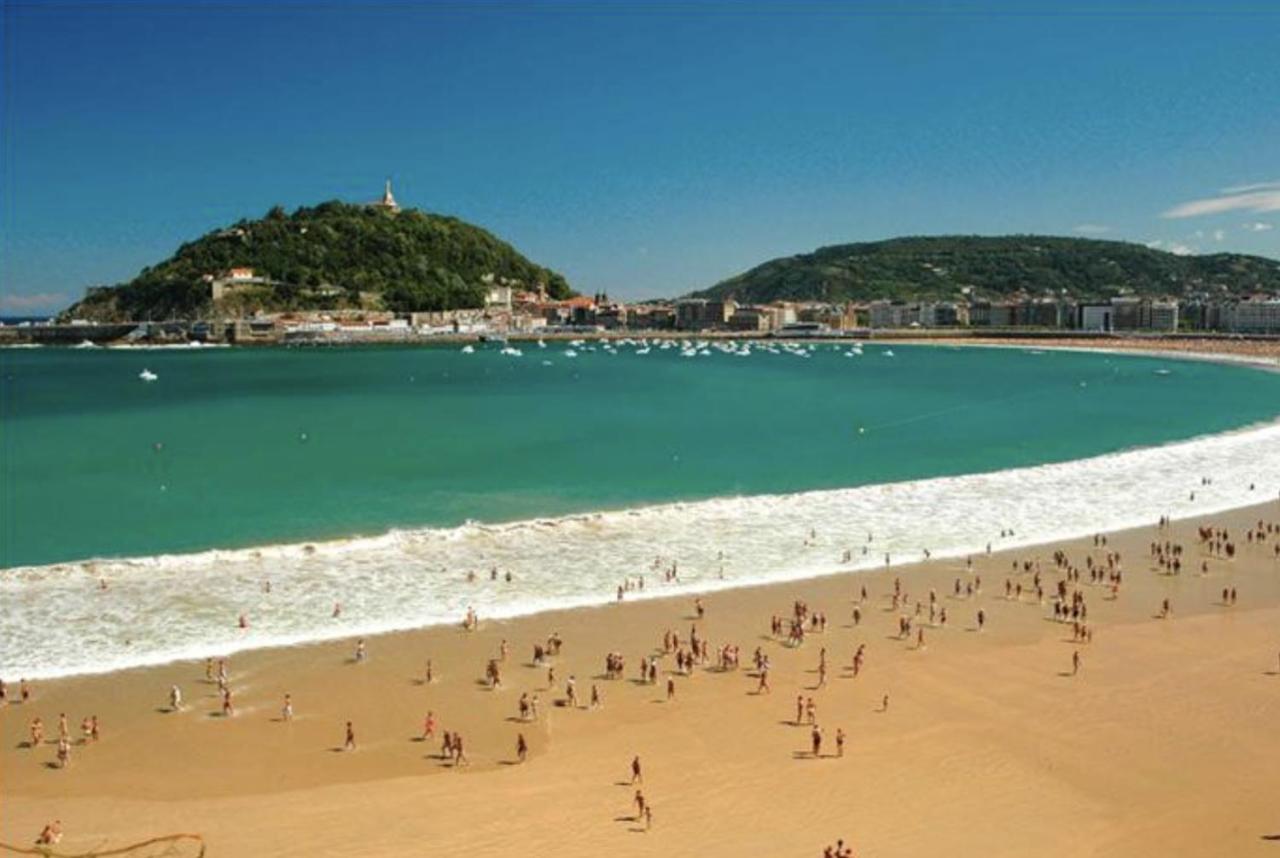 Miramar Luxurious Flat, 3 Double Rooms, Free Parking, Terrace, Completely New Apartamento *