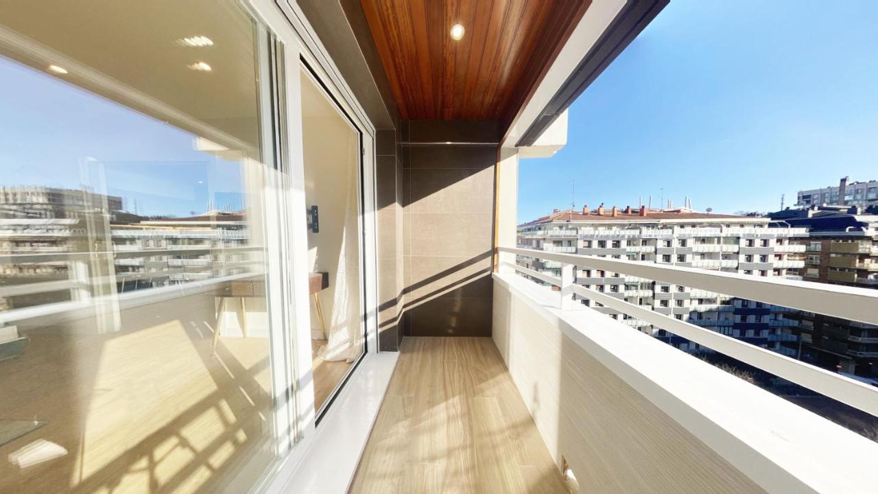 Apartamento Miramar Luxurious Flat, 3 Double Rooms, Free Parking, Terrace, Completely New *