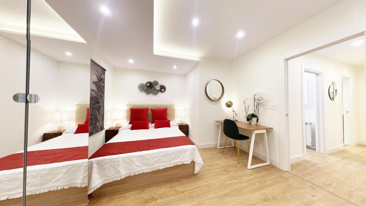 Miramar Luxurious Flat, 3 Double Rooms, Free Parking, Terrace, Completely New Apartamento *