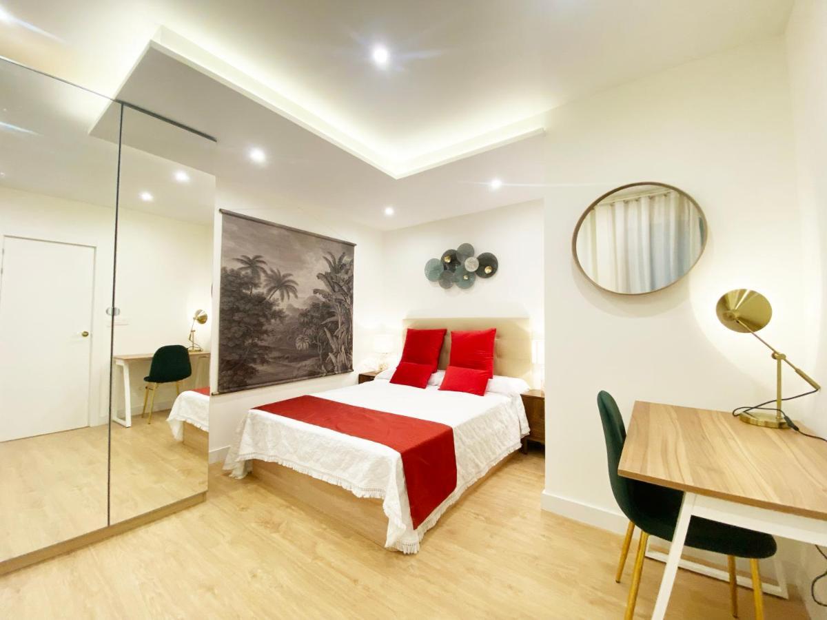 Apartamento Miramar Luxurious Flat, 3 Double Rooms, Free Parking, Terrace, Completely New