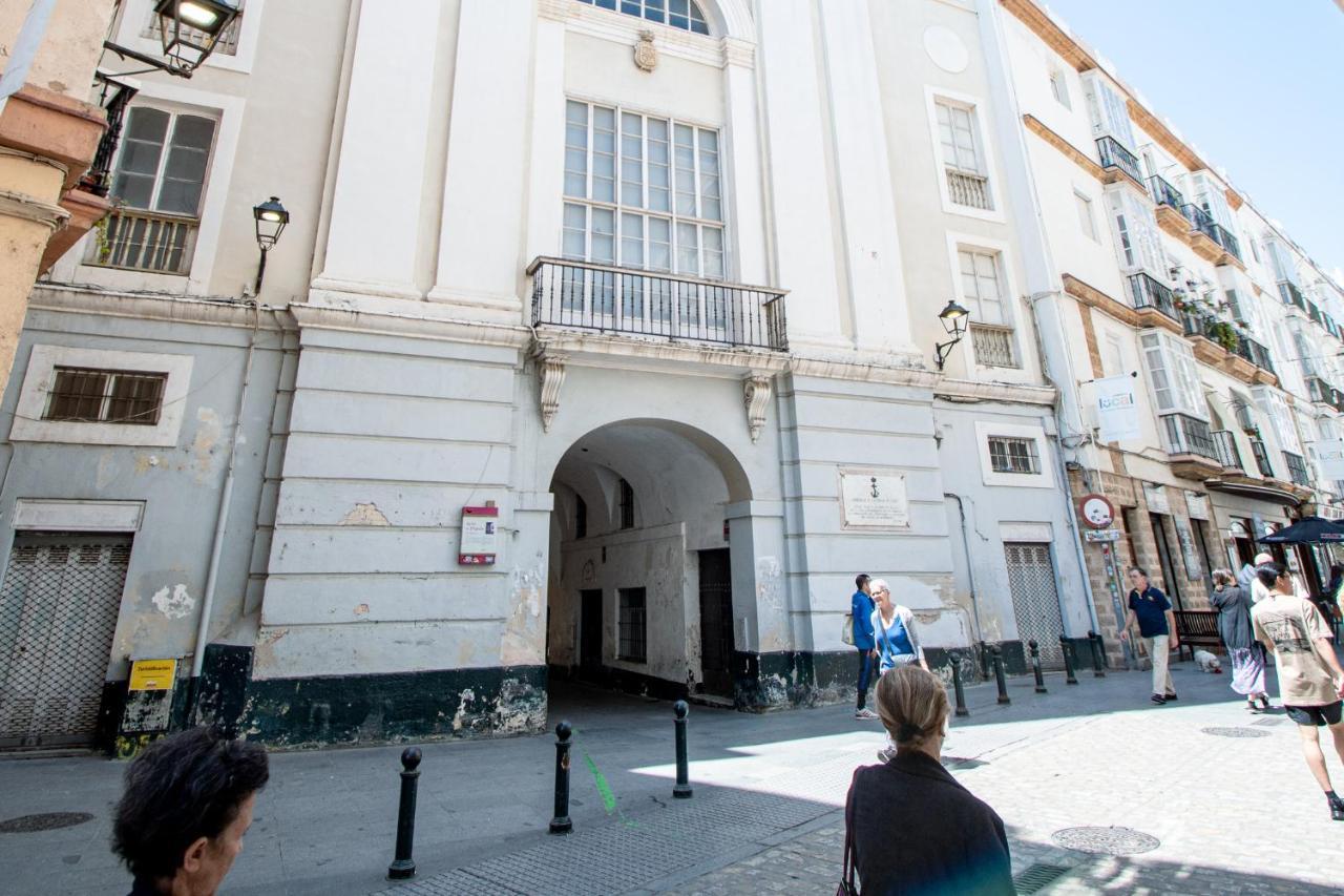 Estudio Del Populo - *