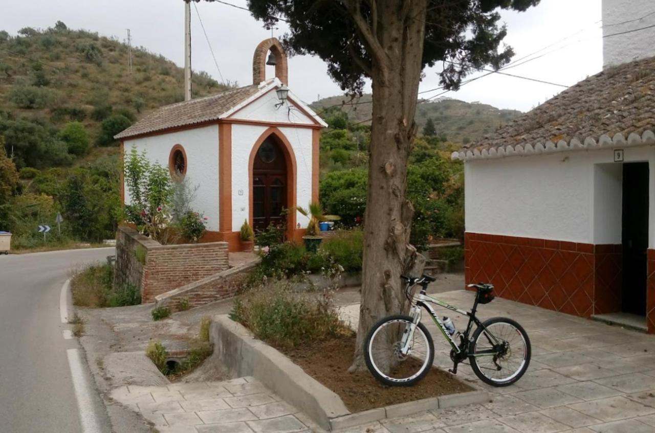 Quaint House In Canillas With Pool Holiday home *