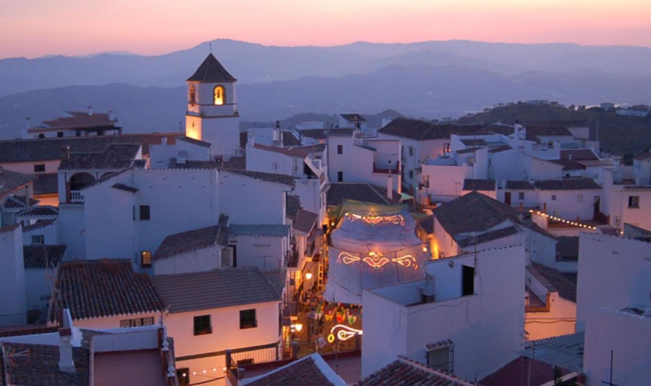 Holiday home Quaint House In Canillas With Pool Canillas de Aceituno