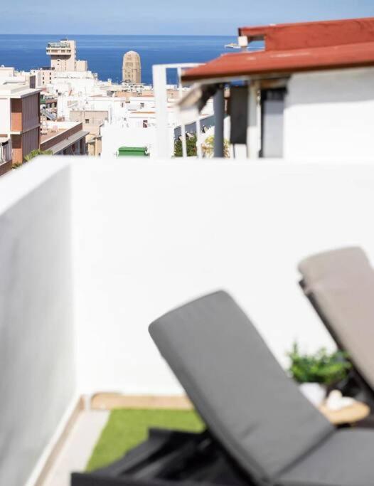 Apartamento Atico Centro De Sc, Vistas, Aire Acondicionado!!!