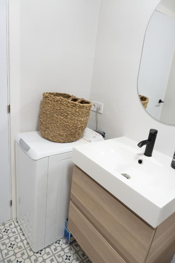 Apartamento Con Parking A 50m De La Playa *