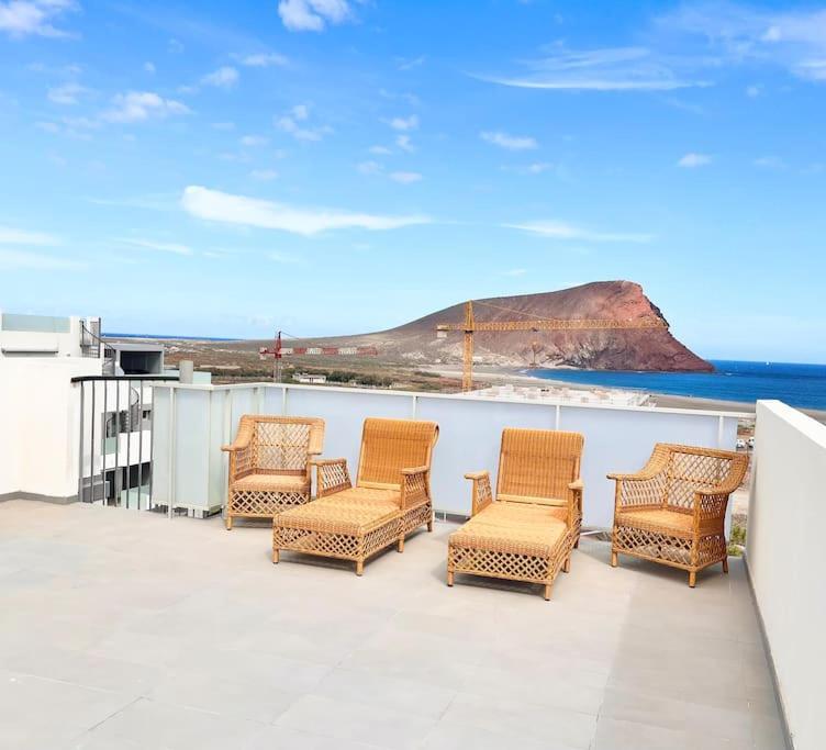 Sea View 2-bedrooms *