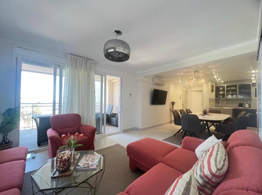 Apartment Cunit, Front Line With Sea View Cunit