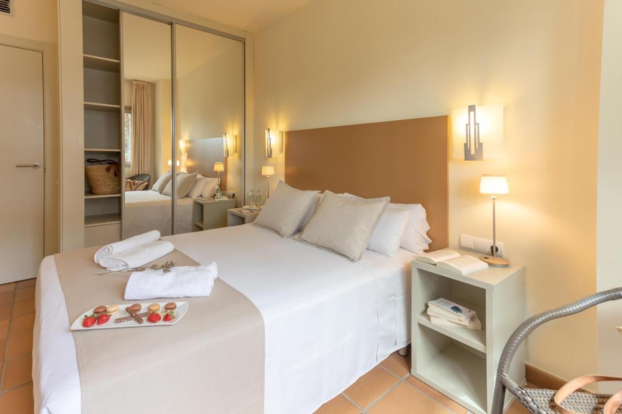 Ciutat De Palol Aparthotel
