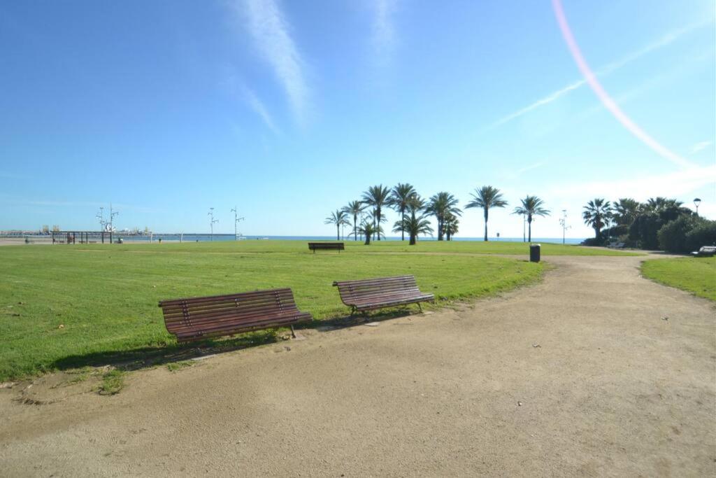 Piso Delante De La Playa Con 2 Apartamento