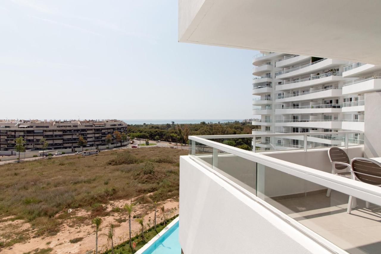 Global Properties, Moderno Con 2 Terrazas Y 3 Apartamento *