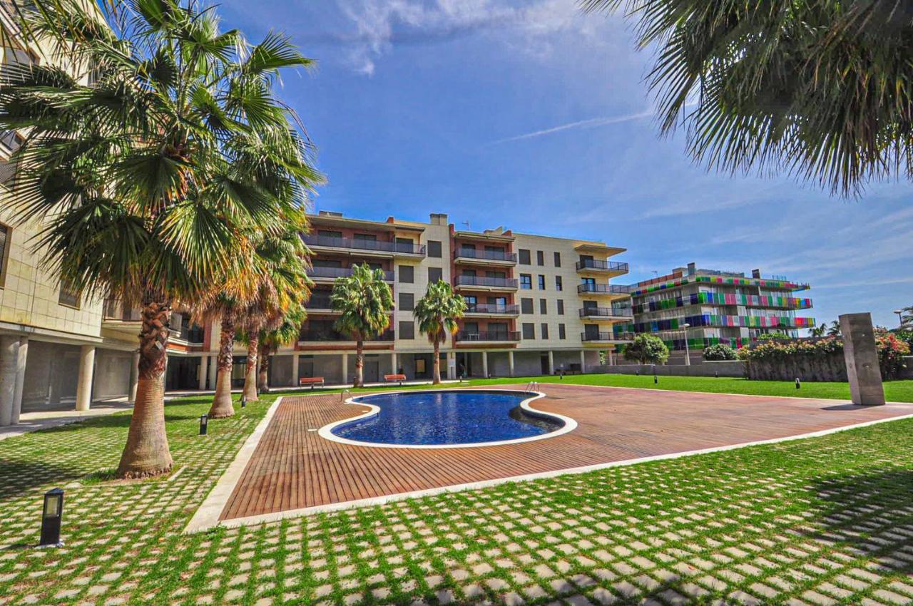 Esquirol - Only Families Apartment *