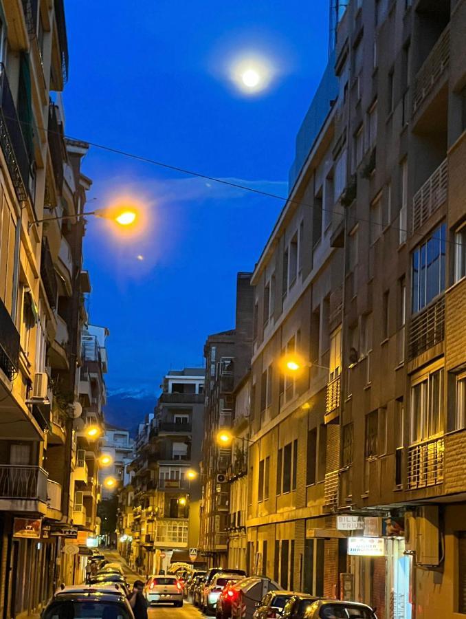 Constitución Confort D * Granada