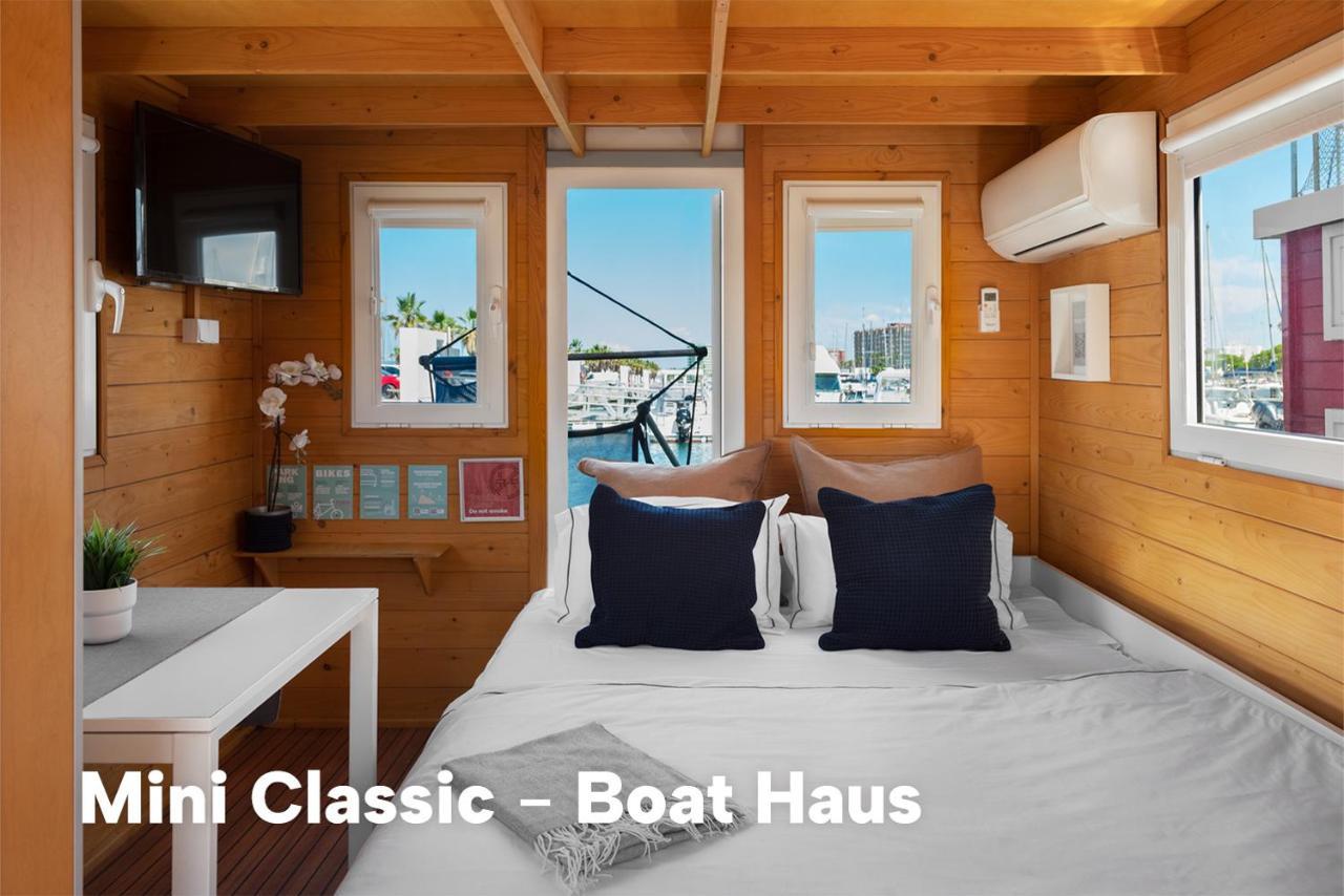 Hotel en barco Boat Haus - Mediterranean Experience 3*