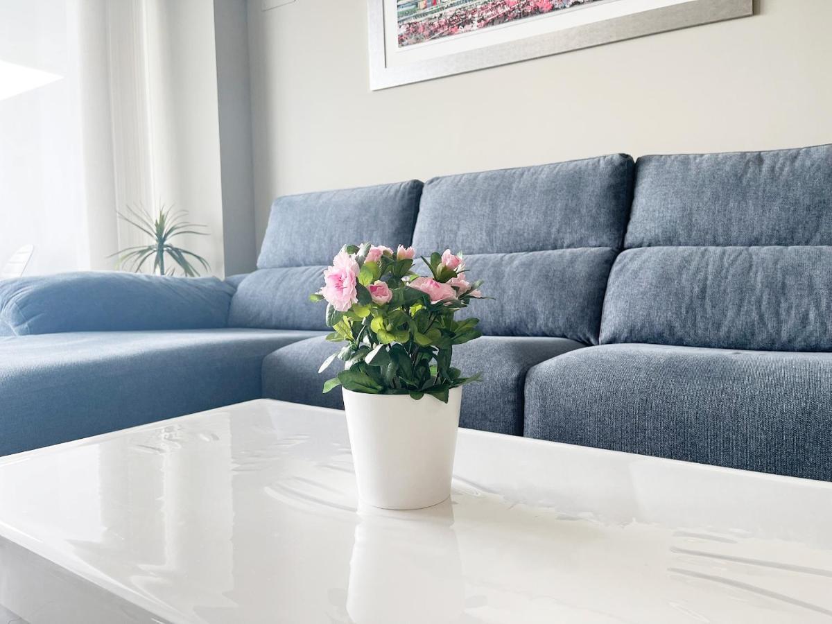 Global Properties, Moderno Con 2 Terrazas Y 3 Apartamento