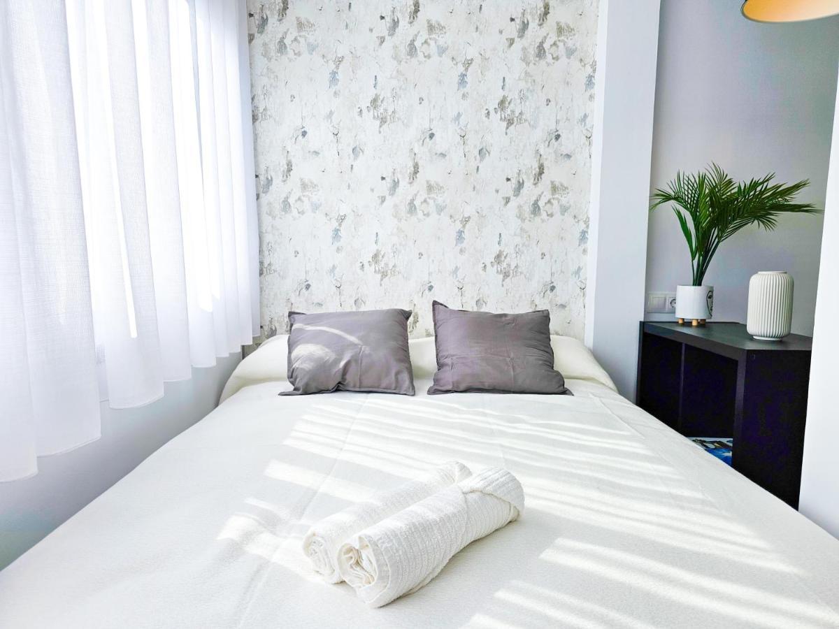 Estudio Vip Mediterraneo - La Torre Apartment *