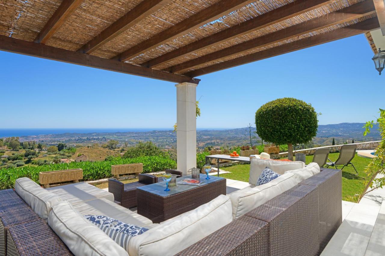 Villa La Escala - 6 Bedroom With Pool *