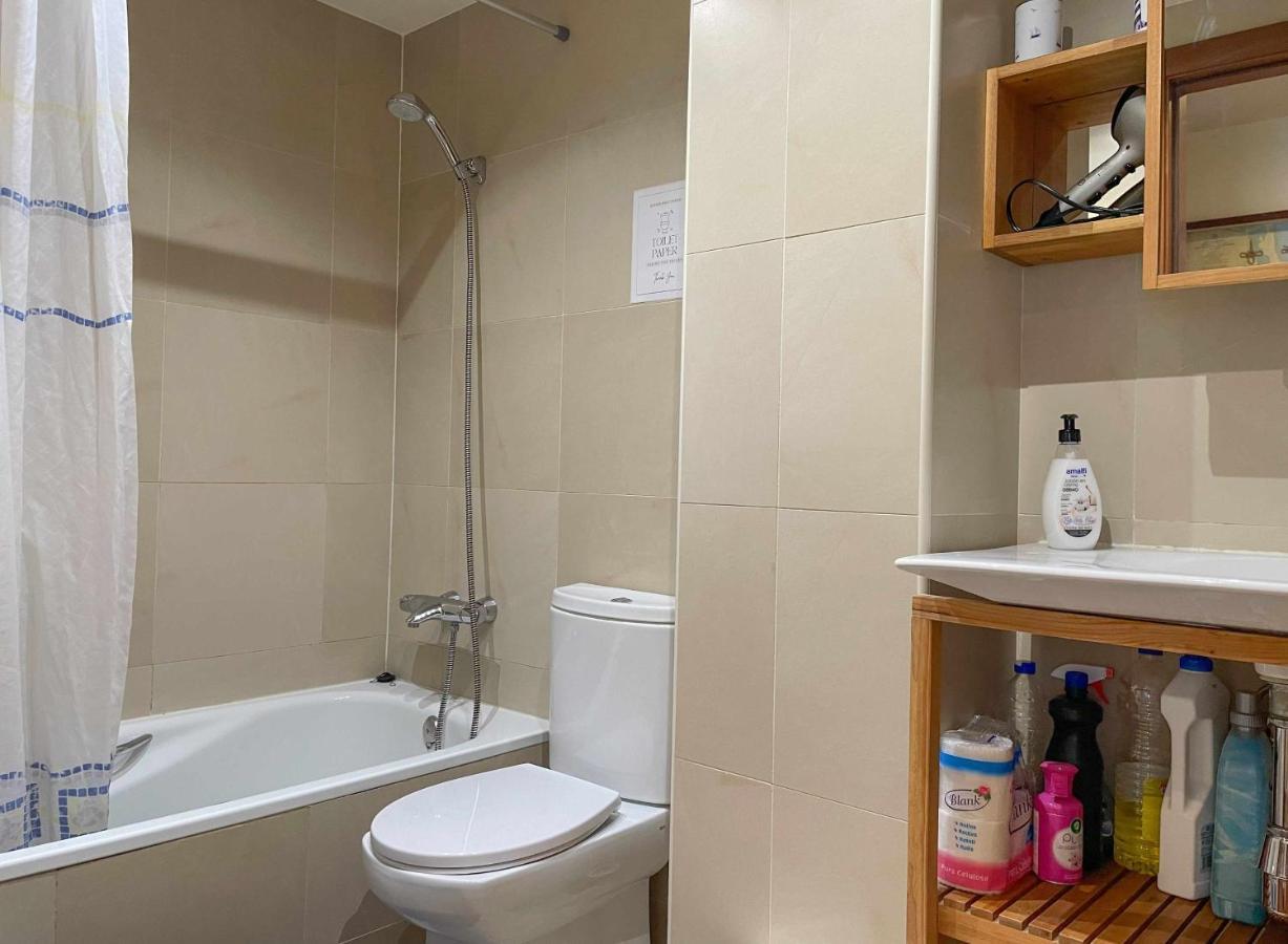 Mediterreanea Parking Terrazza Netflix Hostem Apartamento Vilanova i la Geltrú