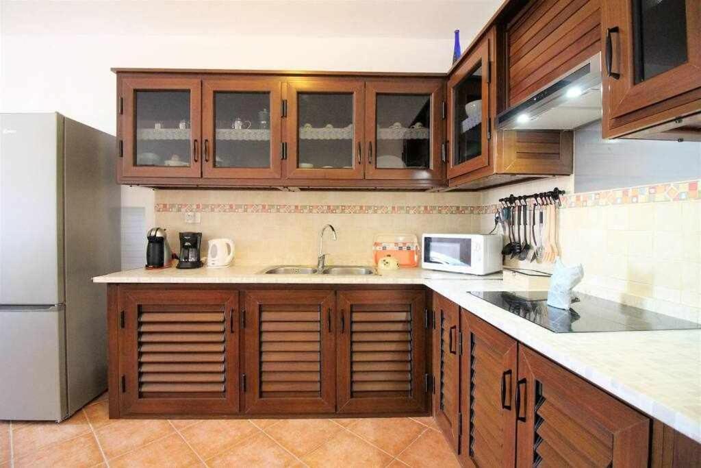 Micaelas House En El Pueblo Marinero Сasa de vacaciones