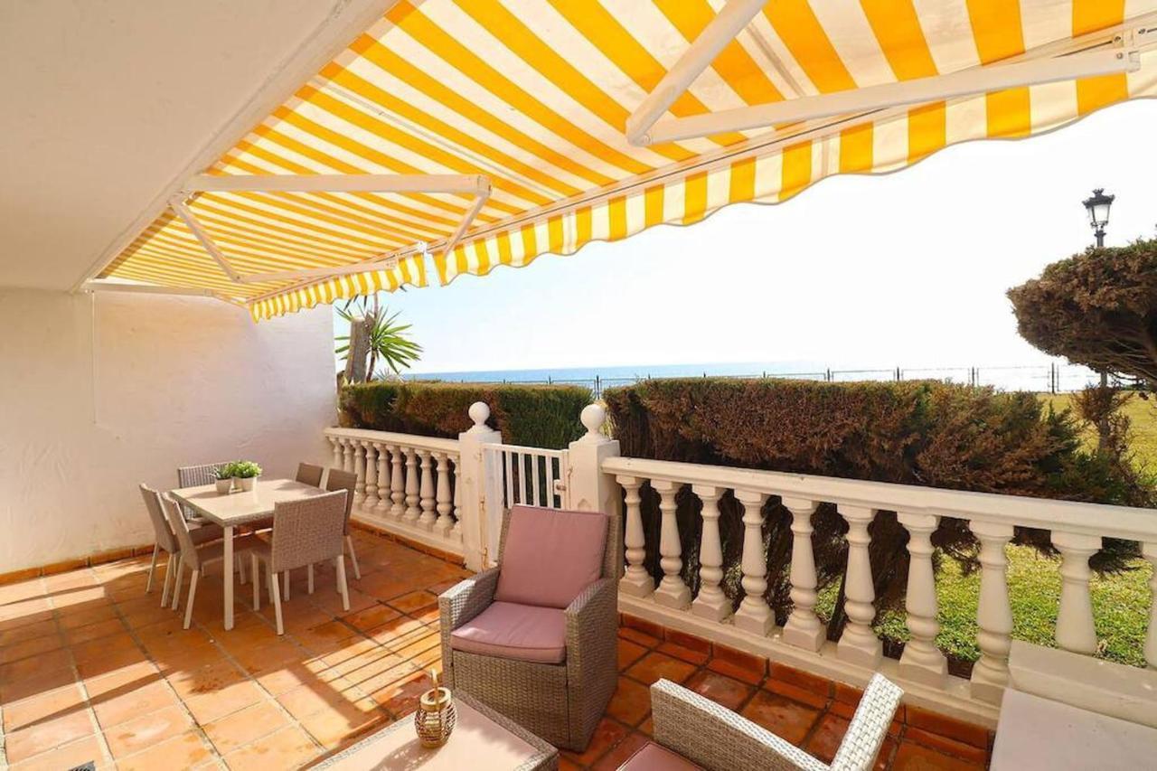 Bajo Con Terraza En Primera Línea De Playa