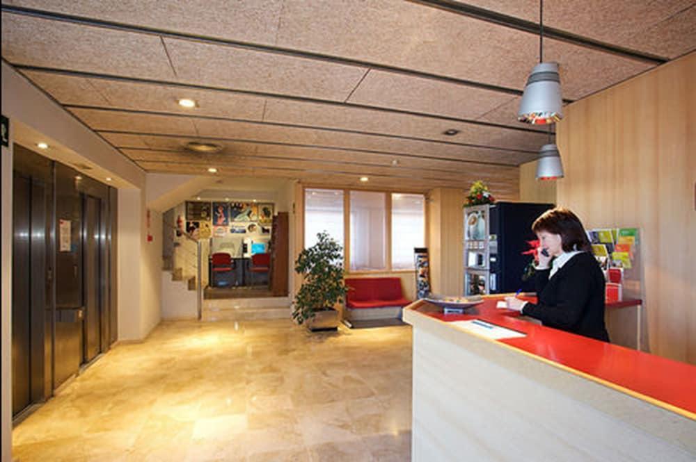 Basic Hotel Olèrdola