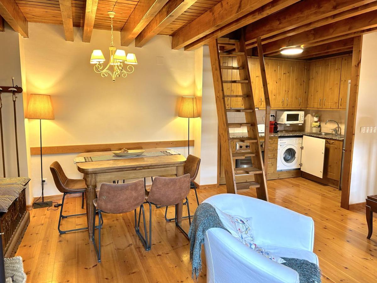 Apartament Amb Llar De Foc I Altell A By Rural D'aneu * Llavorsí