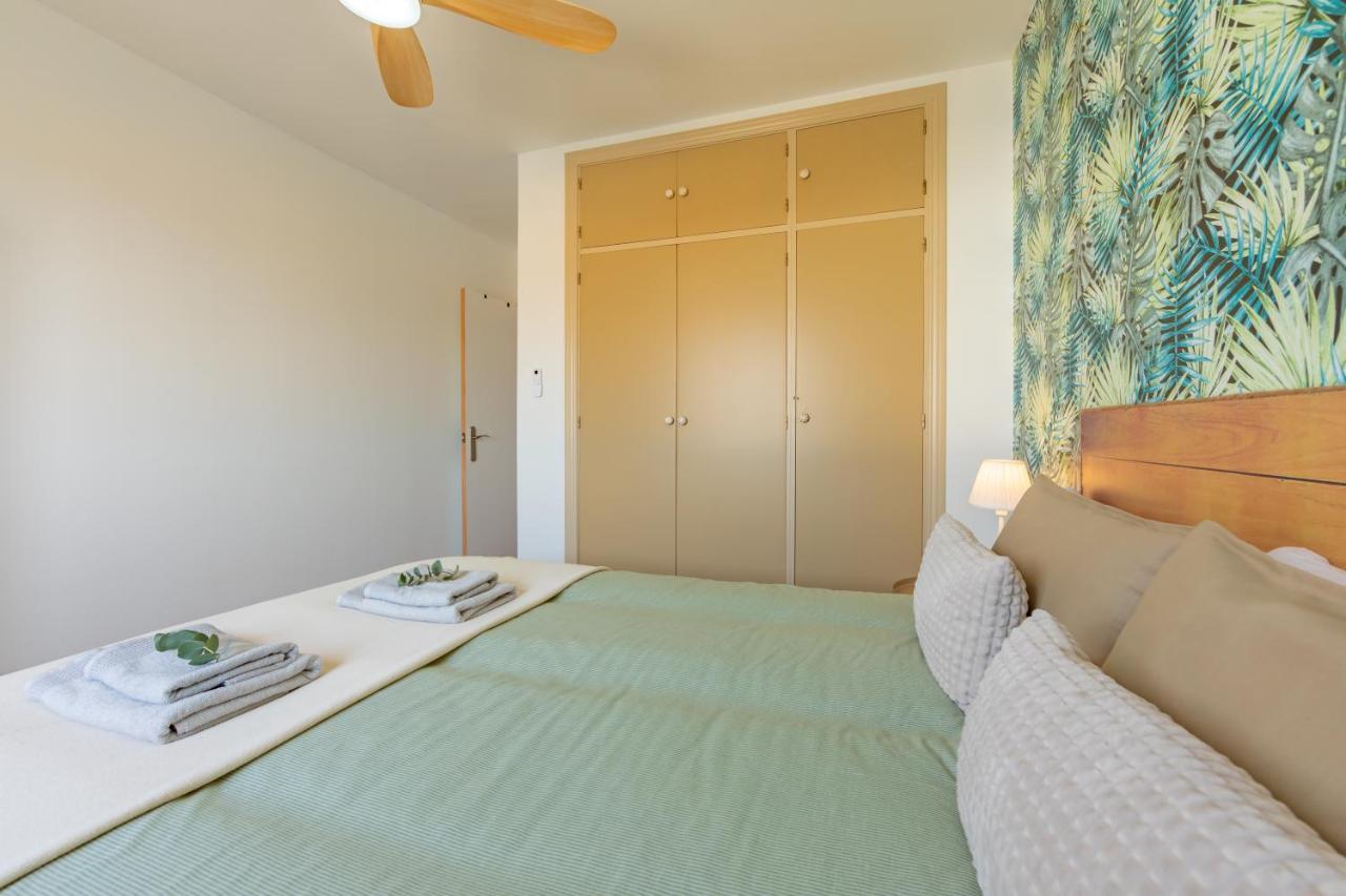 Beachfront, Pool, Terrace & Wifi - *simplytarifa*