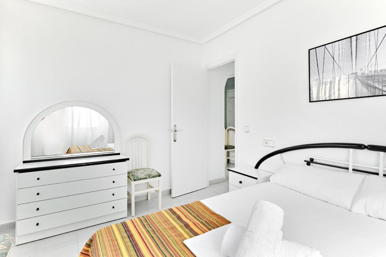Espanhouse Goleta, 37 * Torrevieja