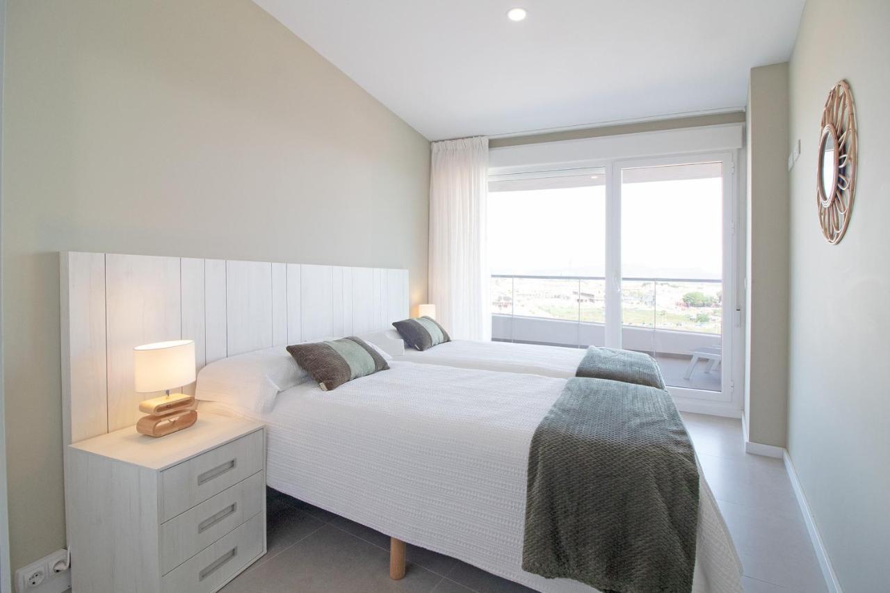 Global Properties, Moderno Con 2 Terrazas Y 3 Apartamento