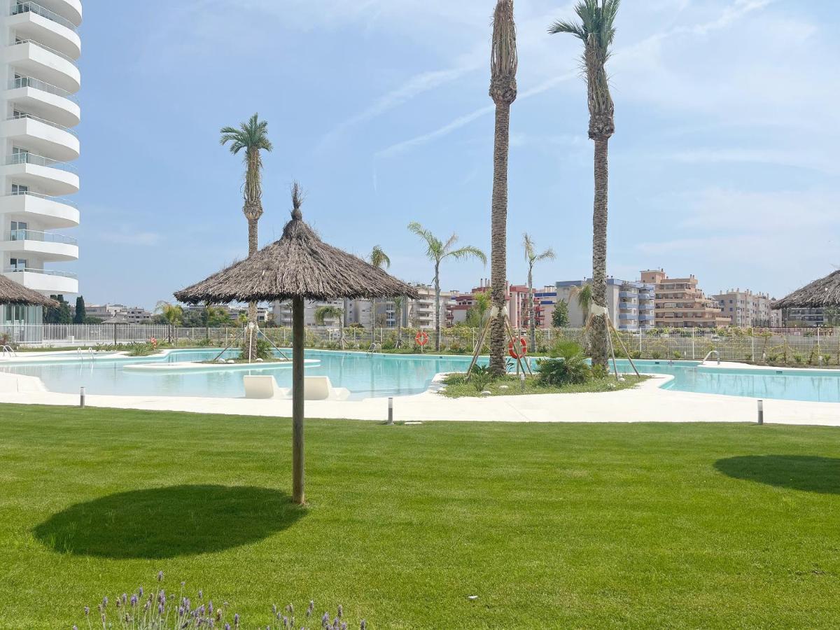 Global Properties, Moderno Con 2 Terrazas Y 3 * Canet d'En Berenguer