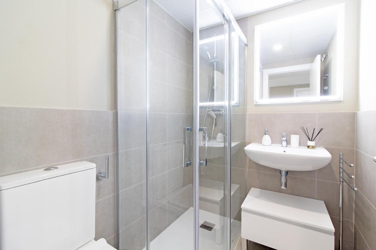 Global Properties, Moderno Con 2 Terrazas Y 3 Apartamento Canet d'En Berenguer