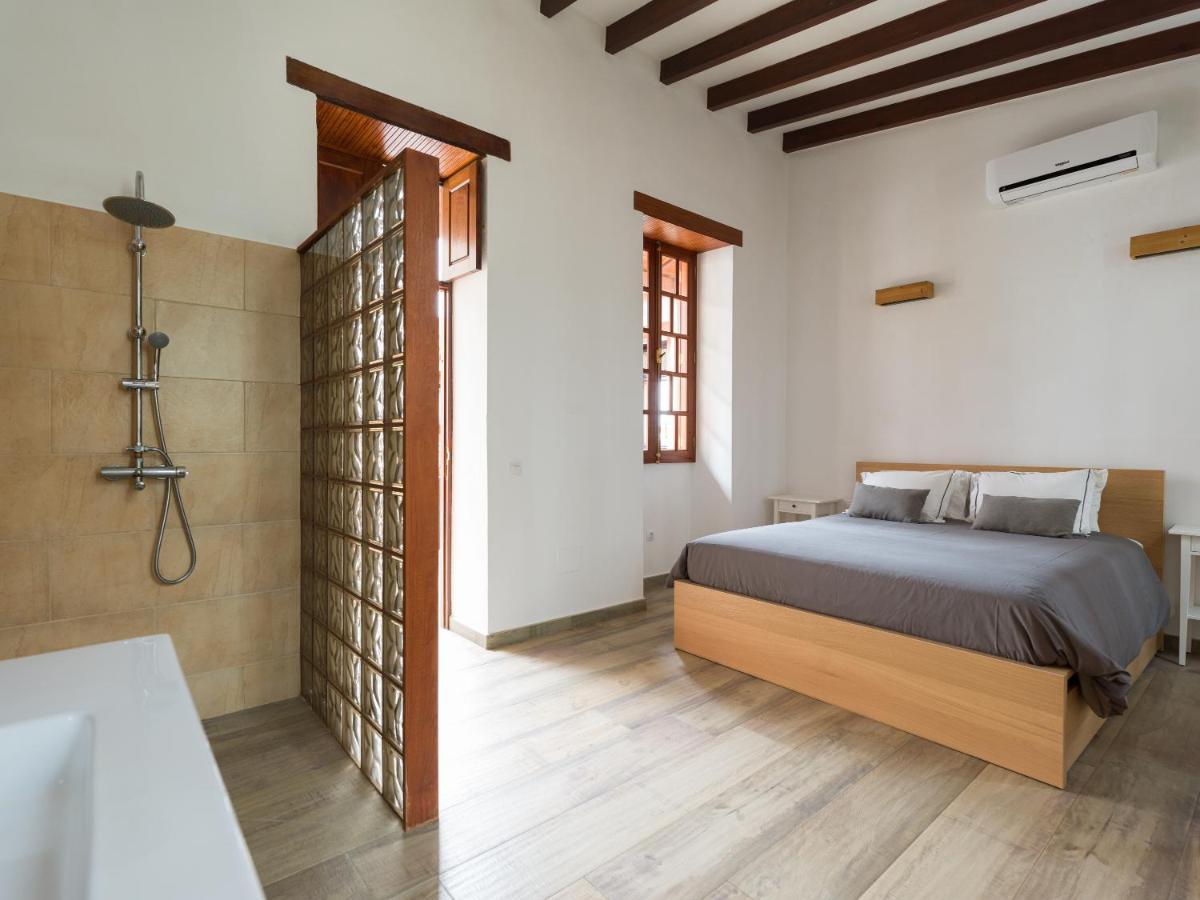 Beautiful House In Traditional Canarian Style *