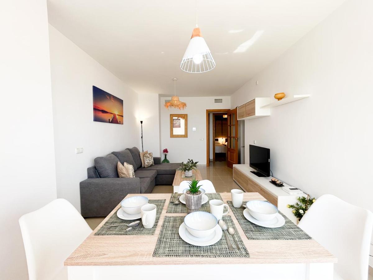 Apartamento On The 1st Line Of The Sabinillas With Sea Views San Luis de Sabinillas