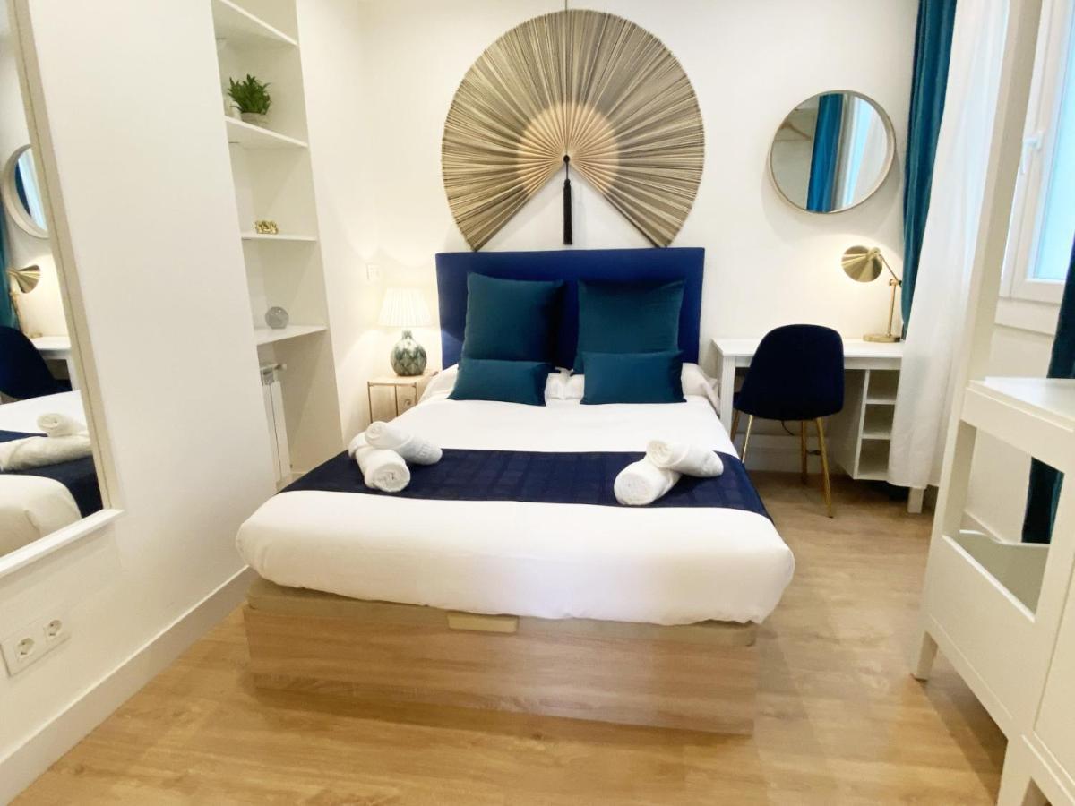 Apartamento Miramar Luxurious Flat, 3 Double Rooms, Free Parking, Terrace, Completely New *