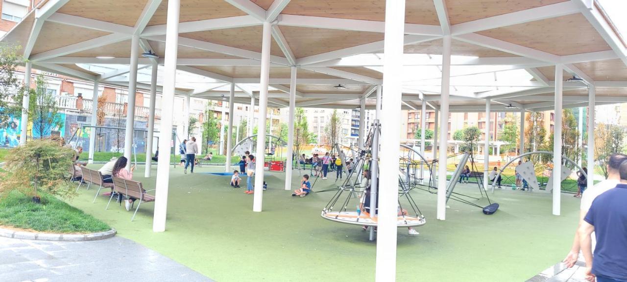 Cosy Areeta Station Arenas *