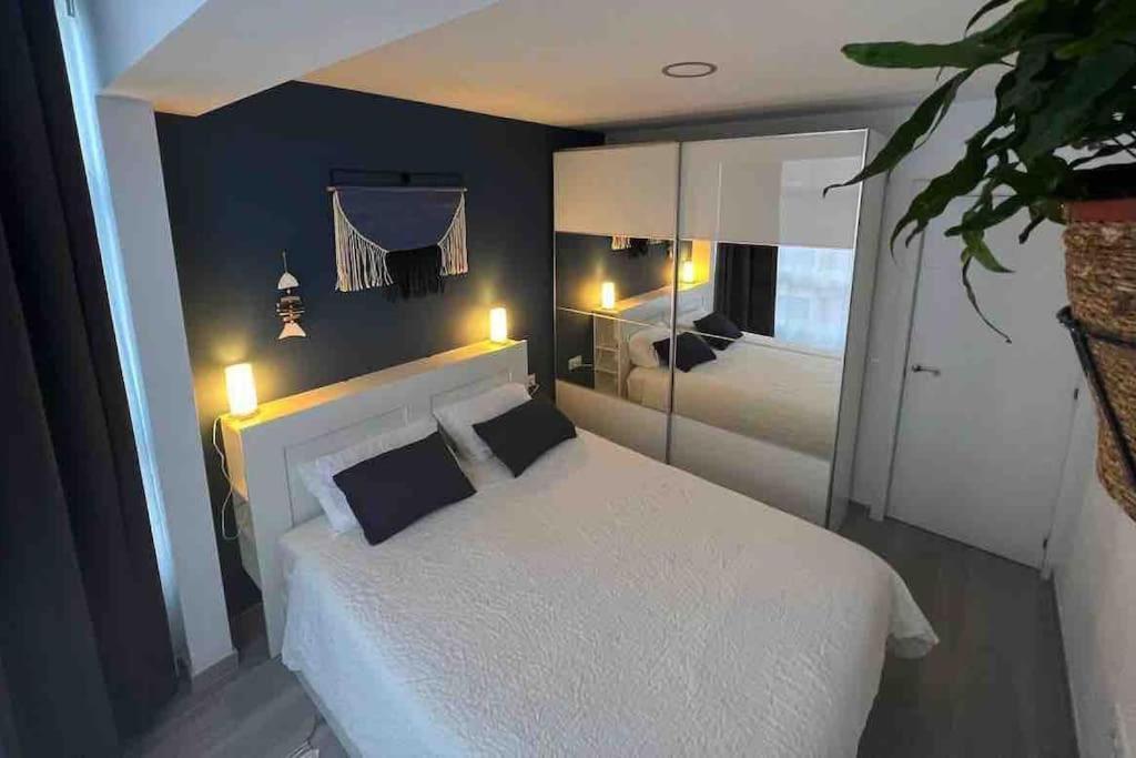 Urban Zen Con Terraza Y Jacuzzi Apartamento *