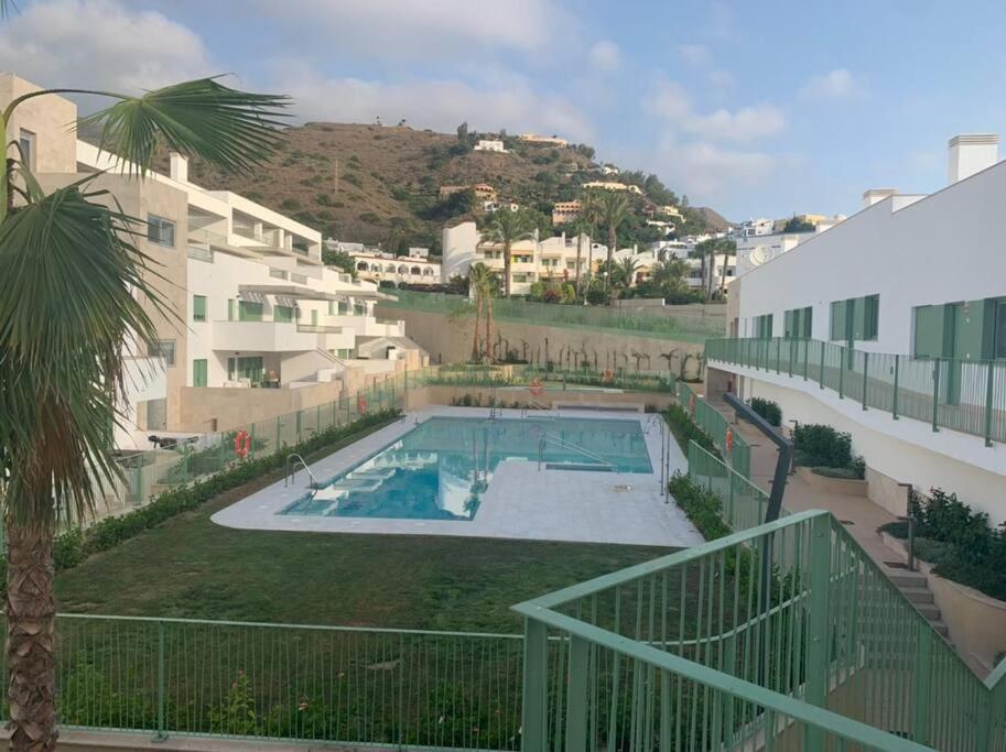 El Cantal. Maravilloso En Primera Linea De Playa Con Piscina. Mojacar