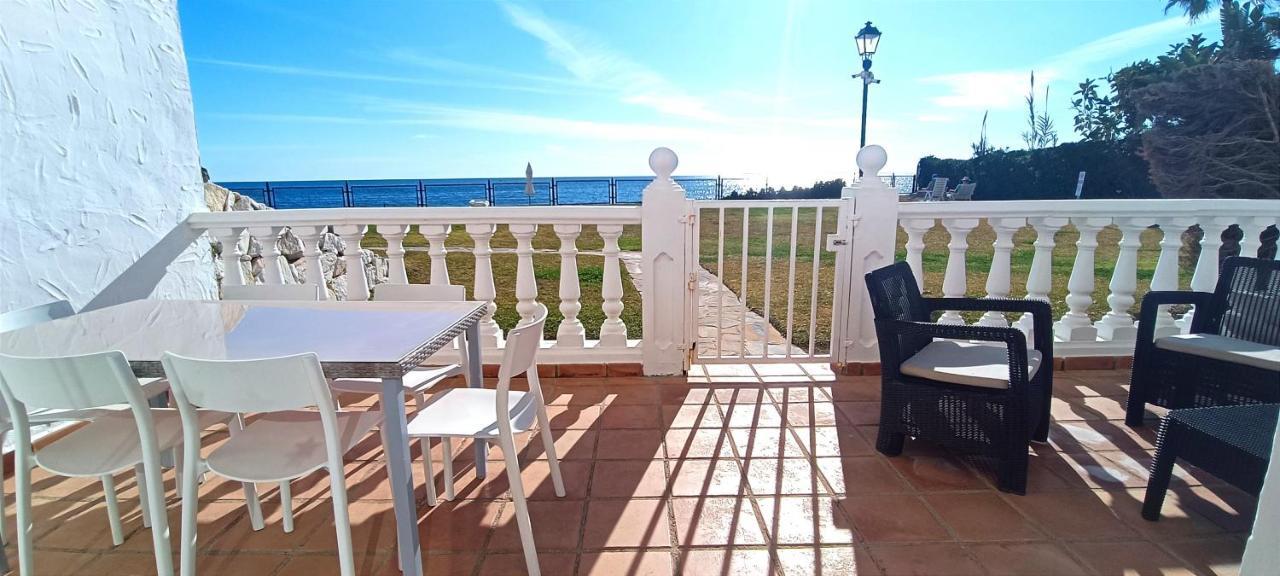 Apartamento Bajo Con Terraza En Primera Línea De Playa *