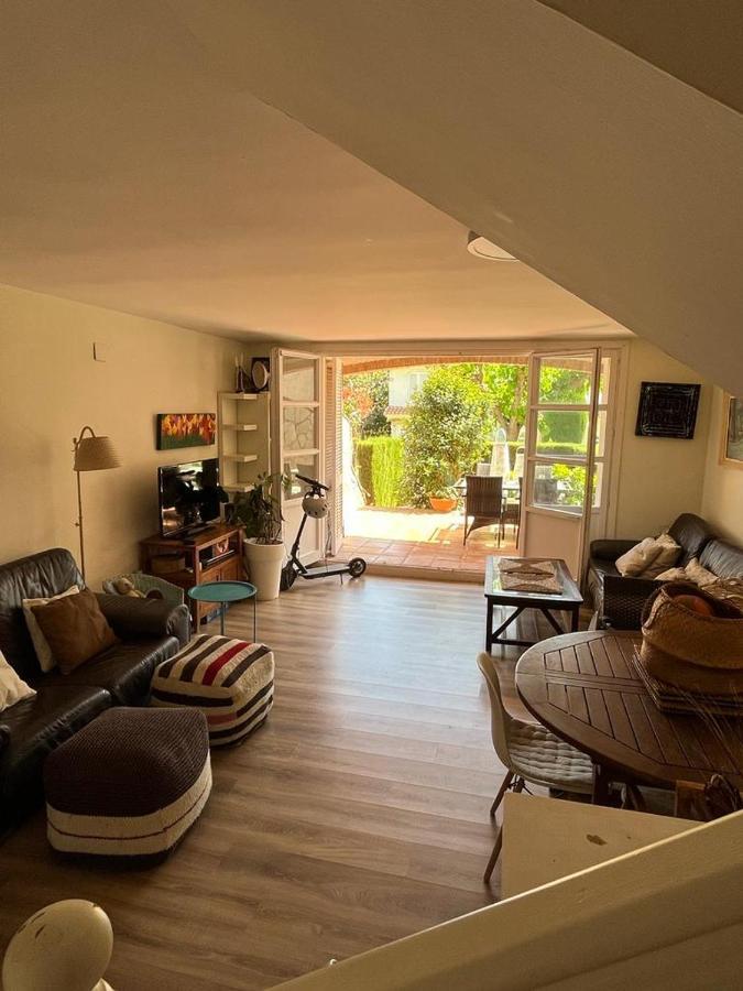 Adosado Con Piscina 4 Habitaciones, 8 Huespedes Сasa de vacaciones