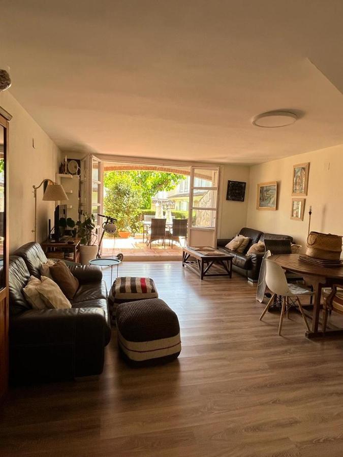 Сasa de vacaciones Adosado Con Piscina 4 Habitaciones, 8 Huespedes