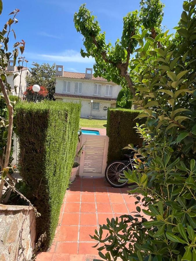 Сasa de vacaciones Adosado Con Piscina 4 Habitaciones, 8 Huespedes