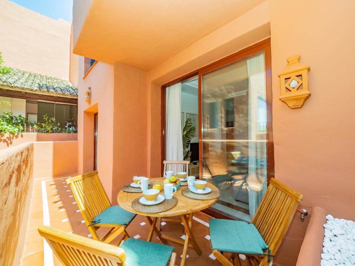Apartment Cubo's & Parking Jardines De Don Carlos