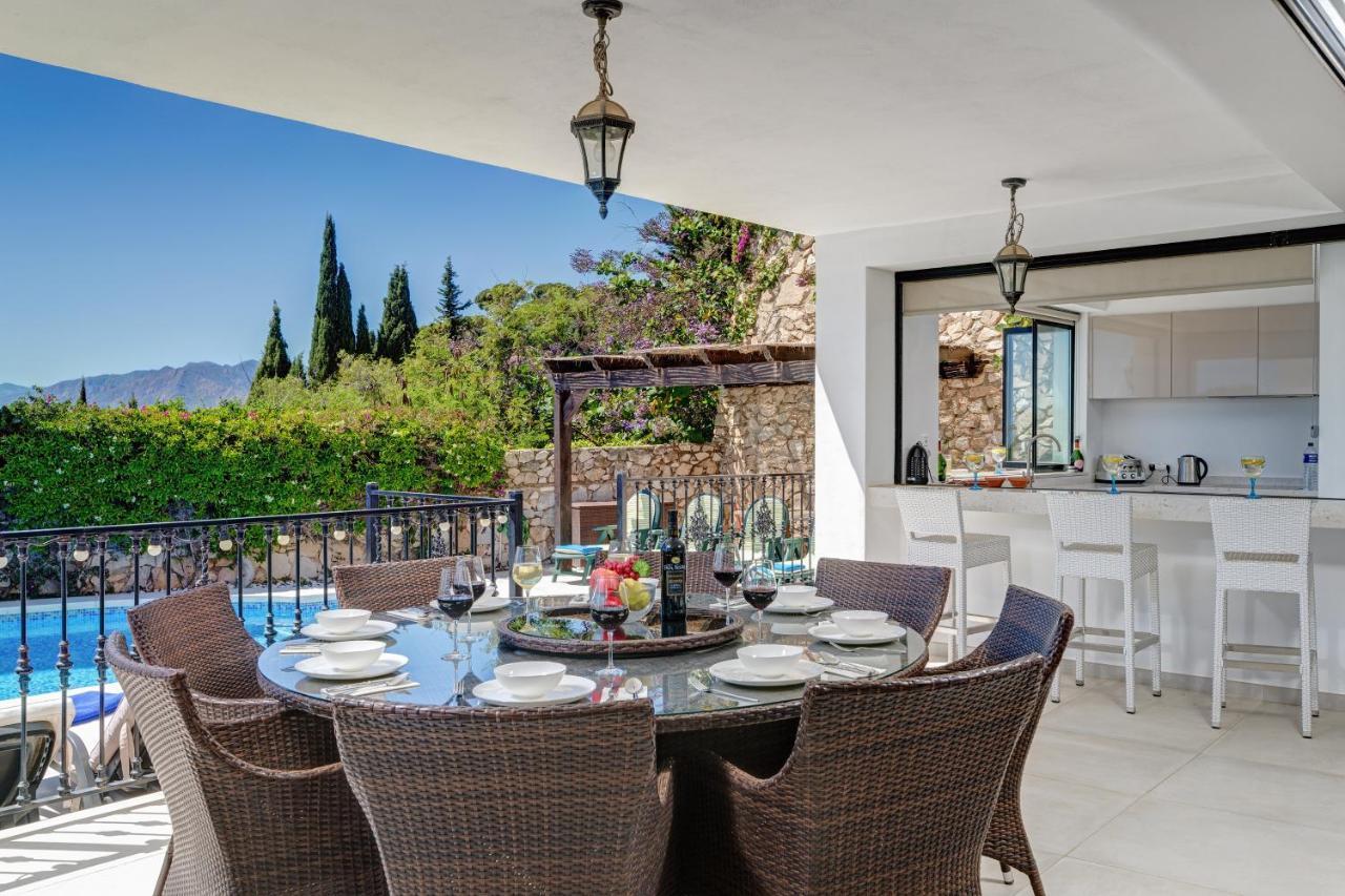 Villa La Escala - 6 Bedroom With Pool