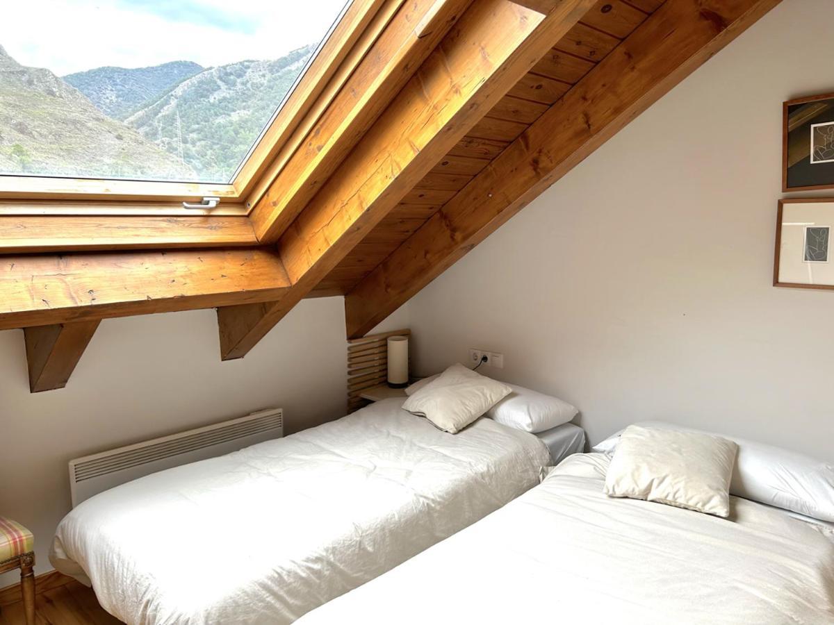 Apartament Amb Llar De Foc I Altell A By Rural D'aneu * Llavorsí