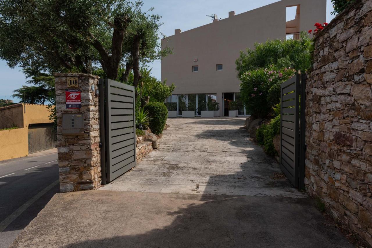 Apartment Romantic Modern Private Swimming Pool 5 Min Walk From Centre